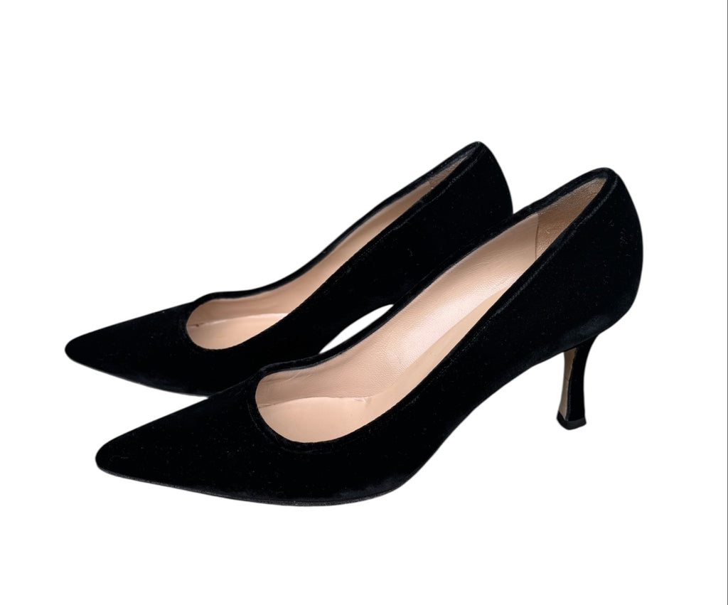 Manolo Blahnik Black Velvet Pumps - Size 8.5